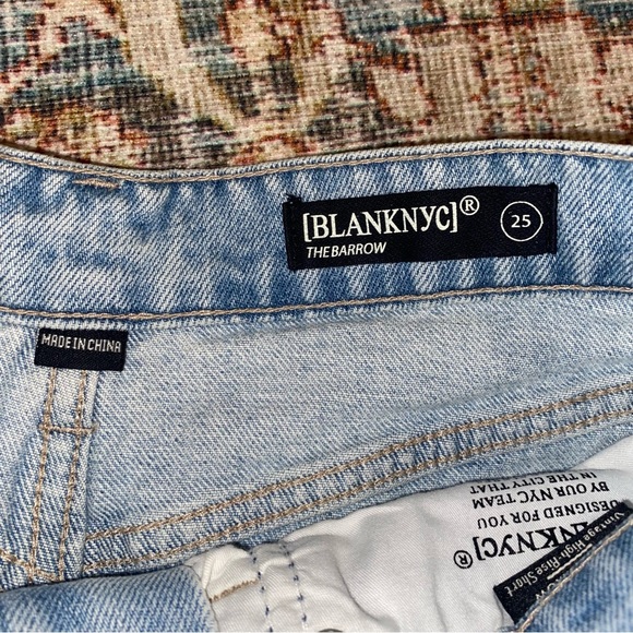 Blank NYC | Palm tree embroidered High waisted denim jean shorts | size 25 - Picture 4 of 7